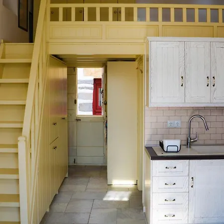 Kleio House Apartment *